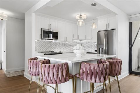 Tiny photo for 3930 N Pine Grove Avenue #816, Chicago, IL 60613 (MLS # 12597752)