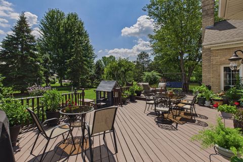 Tiny photo for 1578 Roanoke Court, Long Grove, IL 60047 (MLS # 12695770)