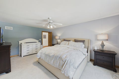 Tiny photo for 1578 Roanoke Court, Long Grove, IL 60047 (MLS # 12695770)