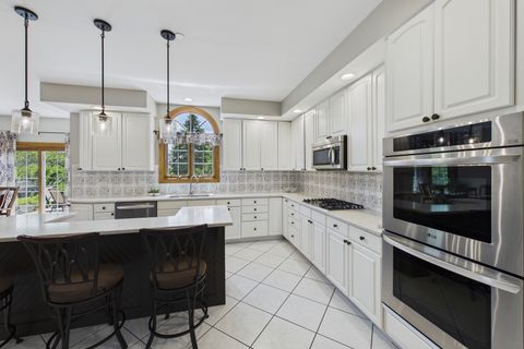 Tiny photo for 1578 Roanoke Court, Long Grove, IL 60047 (MLS # 12695770)