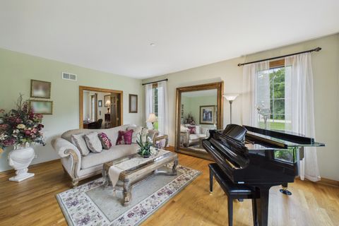 Tiny photo for 1578 Roanoke Court, Long Grove, IL 60047 (MLS # 12695770)