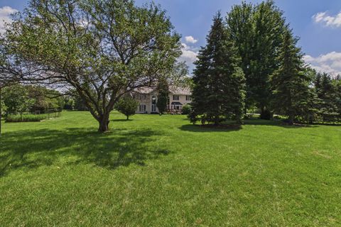 Tiny photo for 1578 Roanoke Court, Long Grove, IL 60047 (MLS # 12695770)