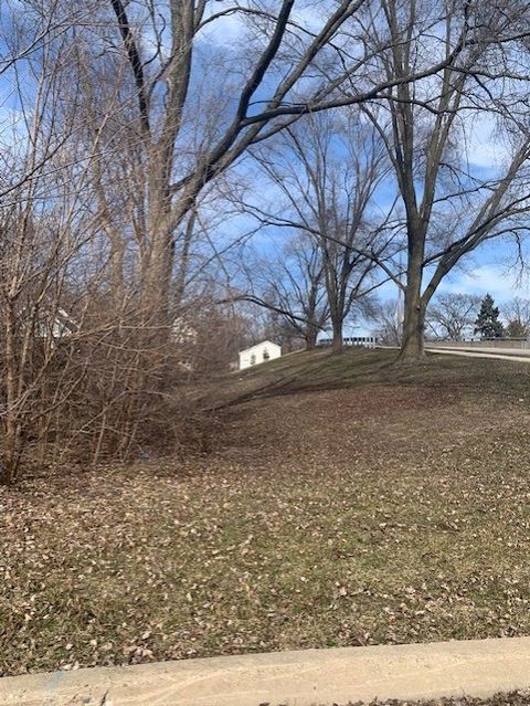 Tiny photo for 636 E 4th Avenue, Naperville, IL 60540 (MLS # 12305039)