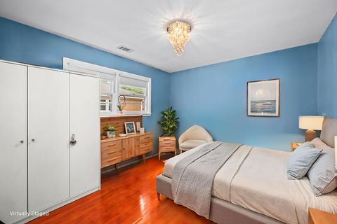 Tiny photo for 8436 N ORIOLE Avenue, Niles, IL 60714 (MLS # 12637009)