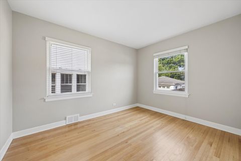 Tiny photo for 631 S Ashland Avenue, La Grange, IL 60525 (MLS # 12671368)