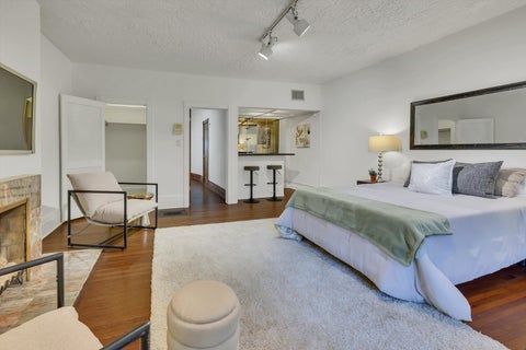 Tiny photo for 1034 N La Salle Drive, Chicago, IL 60610 (MLS # 12765008)