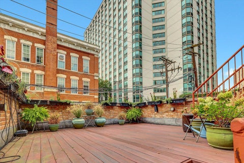 Tiny photo for 1034 N La Salle Drive, Chicago, IL 60610 (MLS # 12765008)