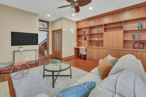 Tiny photo for 1034 N La Salle Drive, Chicago, IL 60610 (MLS # 12765008)