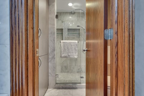 Tiny photo for 1034 N La Salle Drive, Chicago, IL 60610 (MLS # 12765008)
