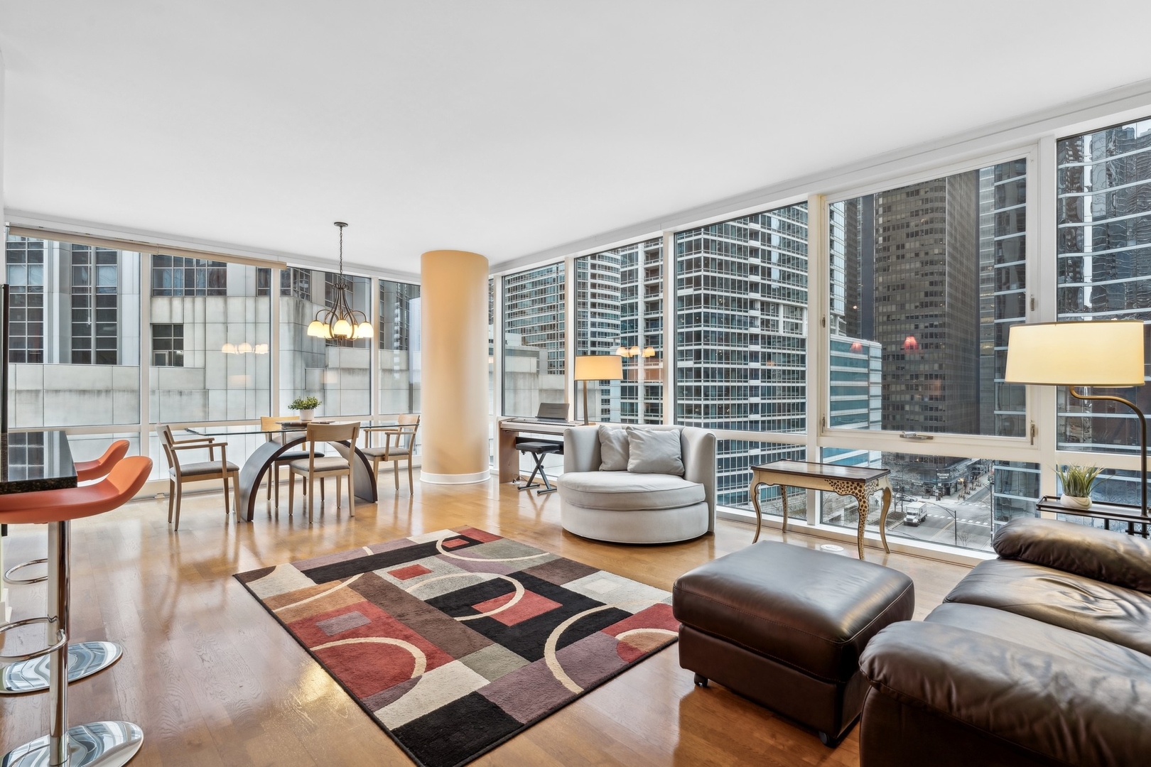 505 N McClurg Court 906