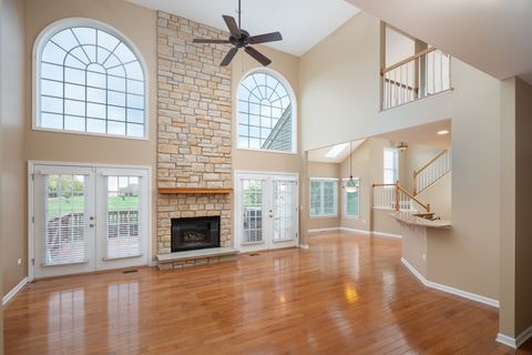 Tiny photo for 351 Lake Run Lane, North Aurora, IL 60542 (MLS # 12474941)