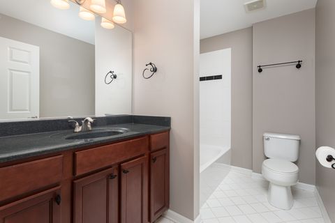 Tiny photo for 351 Lake Run Lane, North Aurora, IL 60542 (MLS # 12474941)