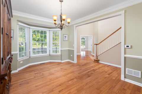 Tiny photo for 351 Lake Run Lane, North Aurora, IL 60542 (MLS # 12474941)