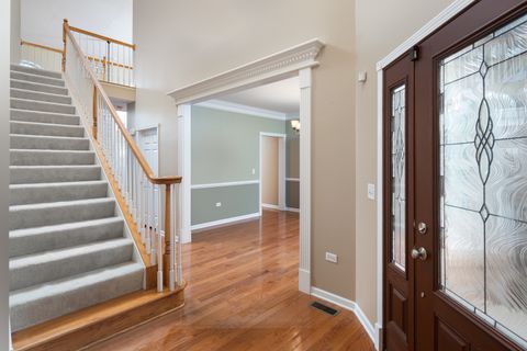 Tiny photo for 351 Lake Run Lane, North Aurora, IL 60542 (MLS # 12474941)