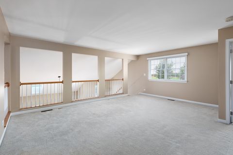 Tiny photo for 351 Lake Run Lane, North Aurora, IL 60542 (MLS # 12474941)