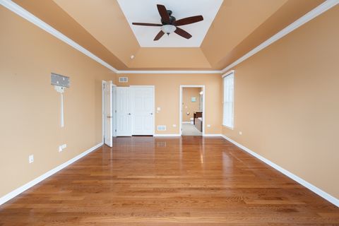 Tiny photo for 351 Lake Run Lane, North Aurora, IL 60542 (MLS # 12474941)