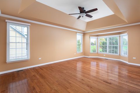 Tiny photo for 351 Lake Run Lane, North Aurora, IL 60542 (MLS # 12474941)