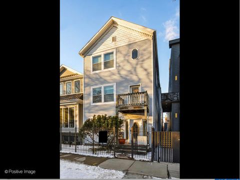 1812 W Erie Street Chicago IL 60622