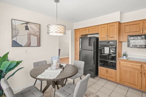 Tiny photo for 611 Clover Court, Naperville, IL 60540 (MLS # 12555293)