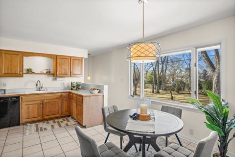 Tiny photo for 611 Clover Court, Naperville, IL 60540 (MLS # 12555293)