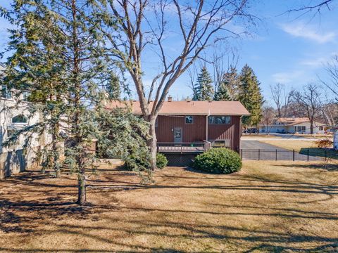 Tiny photo for 611 Clover Court, Naperville, IL 60540 (MLS # 12555293)