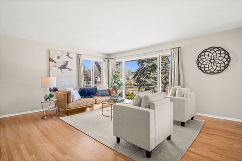 Tiny photo for 611 Clover Court, Naperville, IL 60540 (MLS # 12555293)