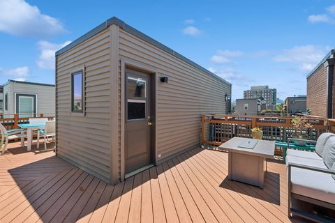 Tiny photo for 453 W Blackhawk Street, Chicago, IL 60610 (MLS # 12687381)