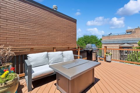 Tiny photo for 453 W Blackhawk Street, Chicago, IL 60610 (MLS # 12687381)