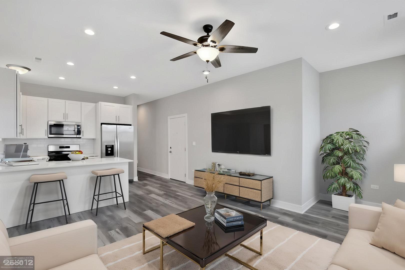 6349 S Maryland Avenue