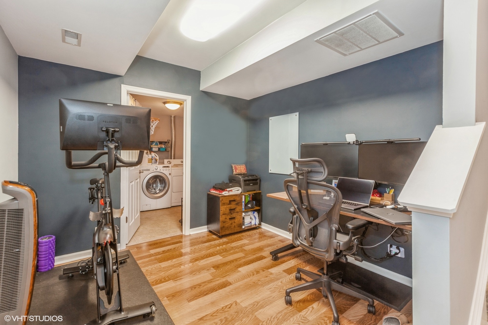 375 N Commerce Street