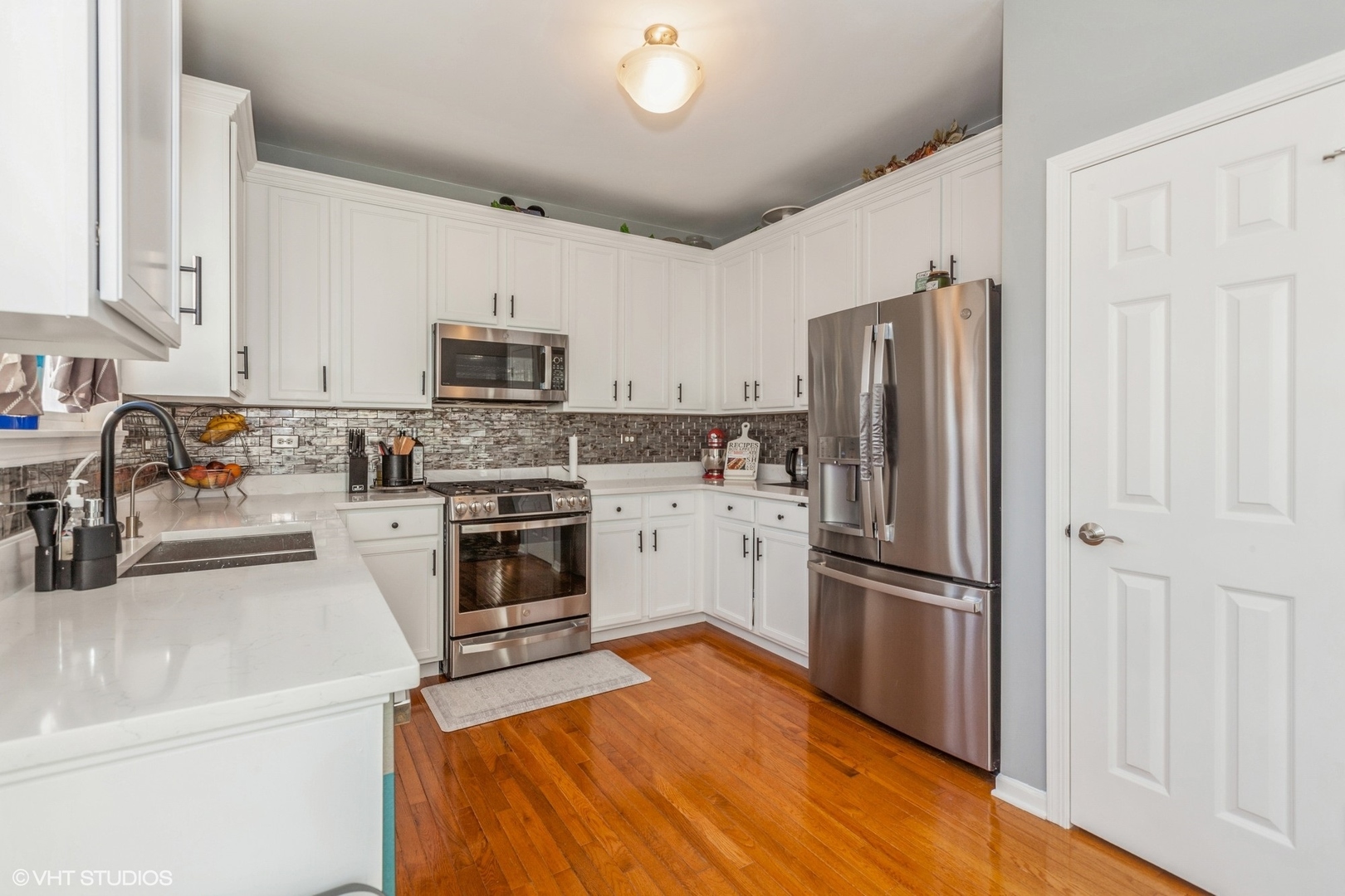 375 N Commerce Street