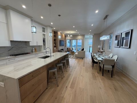 Tiny photo for 4442 N Greenview Avenue, Chicago, IL 60640 (MLS # 12466274)