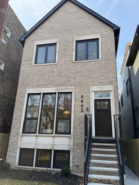 4442 N Greenview Avenue Chicago IL 60640
