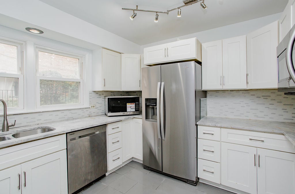 4820 W CONRAD Street 106