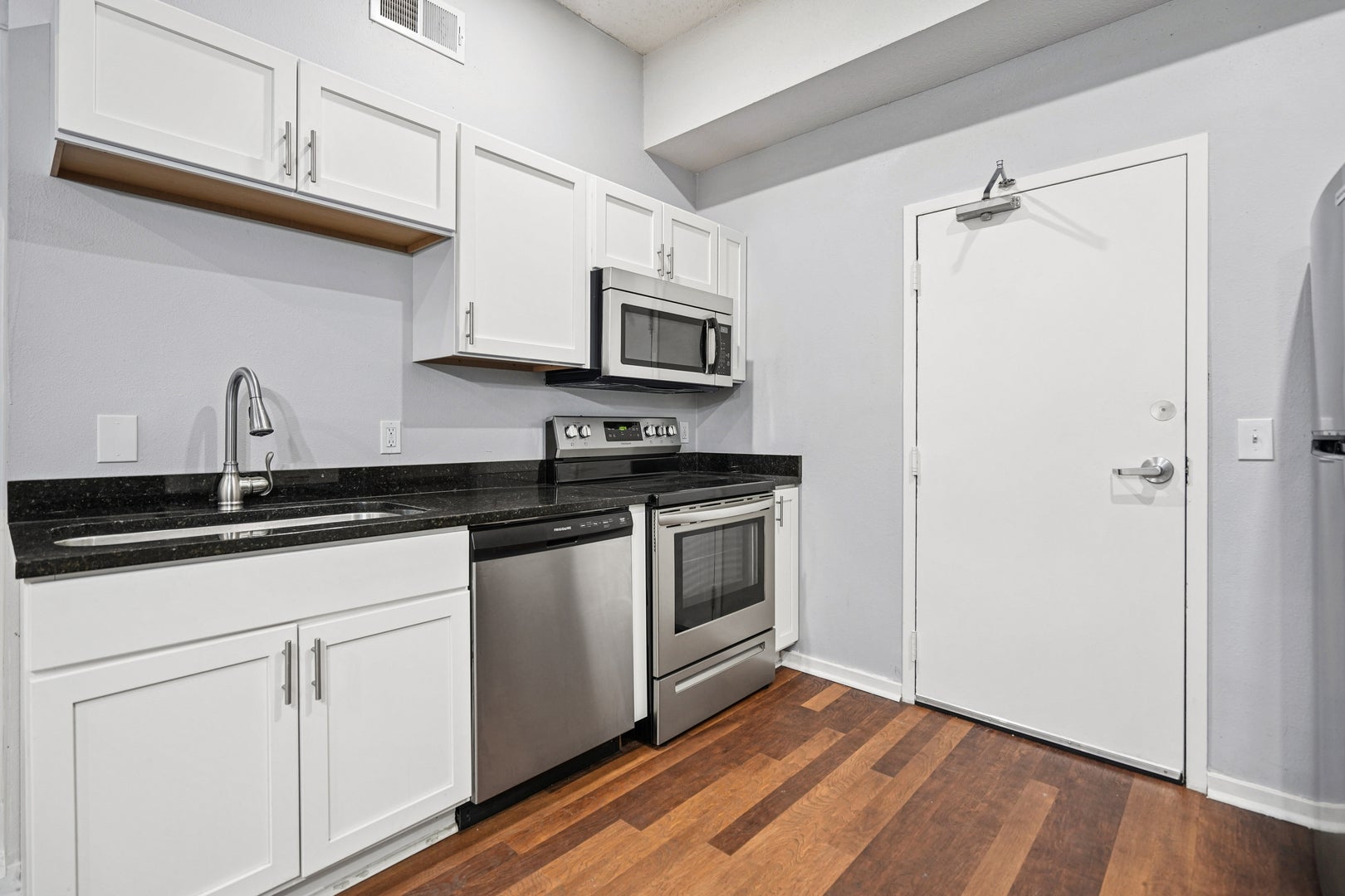 307 W 6th Street 102