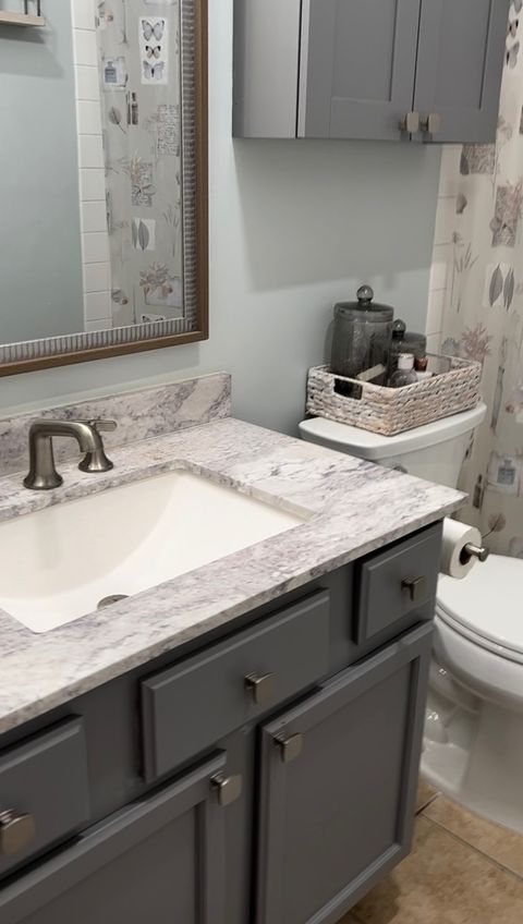 Tiny photo for 5811 Oakwood Drive #F, Lisle, IL 60532 (MLS # 12694600)