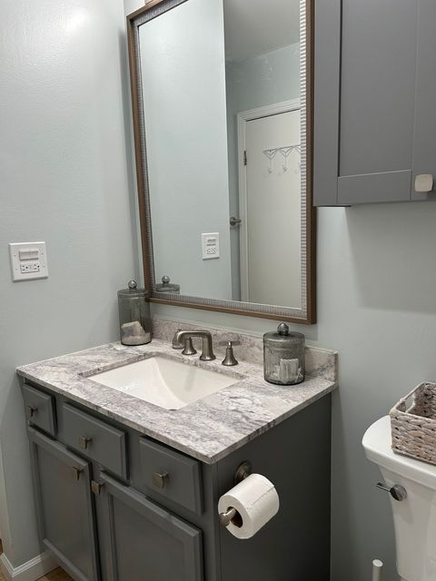 Tiny photo for 5811 Oakwood Drive #F, Lisle, IL 60532 (MLS # 12694600)
