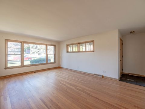 Tiny photo for 12443 S McVickers Avenue, Palos Heights, IL 60463 (MLS # 12506938)