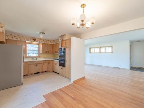 Tiny photo for 12443 S McVickers Avenue, Palos Heights, IL 60463 (MLS # 12506938)