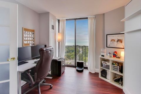 Tiny photo for 345 W Fullerton Parkway #2101, Chicago, IL 60614 (MLS # 12495181)