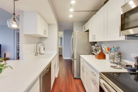 Tiny photo for 345 W Fullerton Parkway #2101, Chicago, IL 60614 (MLS # 12495181)