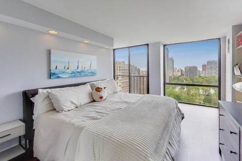 Tiny photo for 345 W Fullerton Parkway #2101, Chicago, IL 60614 (MLS # 12495181)