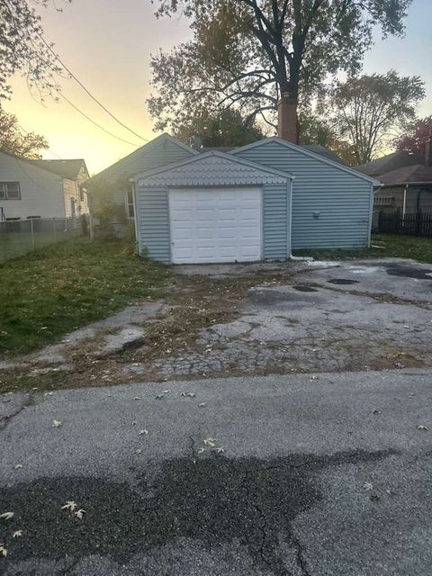 Tiny photo for 18019 Lorenz Avenue, Lansing, IL 60438 (MLS # 12627676)