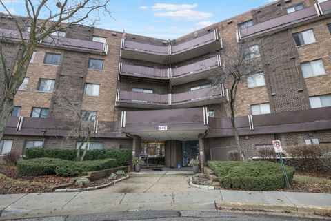 Photo of 840 WELLINGTON Avenue #306, Elk Grove Village, IL 60007 (MLS # 12532664)