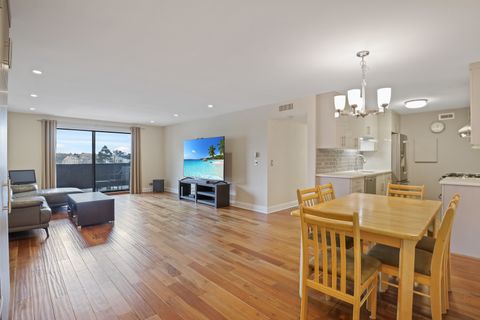 Tiny photo for 840 WELLINGTON Avenue #306, Elk Grove Village, IL 60007 (MLS # 12532664)