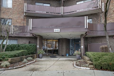 Tiny photo for 840 WELLINGTON Avenue #306, Elk Grove Village, IL 60007 (MLS # 12532664)