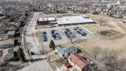 Tiny photo for 526 King Arthur Way, Bolingbrook, IL 60440 (MLS # 12628923)