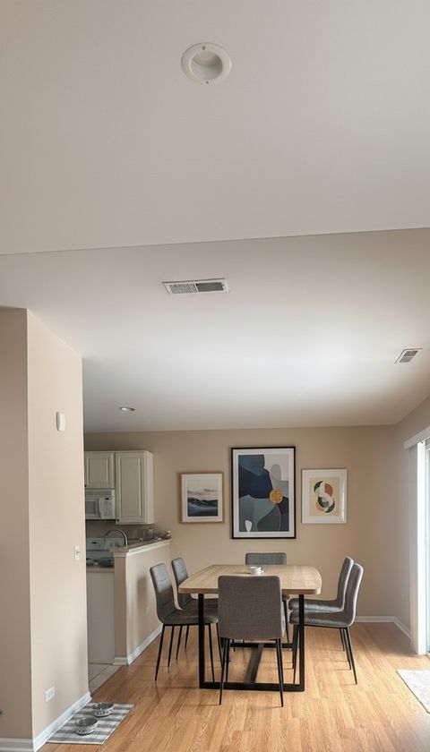 Tiny photo for 2925 Pleasant Plains Drive #2925, St. Charles, IL 60175 (MLS # 12573208)