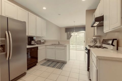 Tiny photo for 2925 Pleasant Plains Drive #2925, St. Charles, IL 60175 (MLS # 12573208)