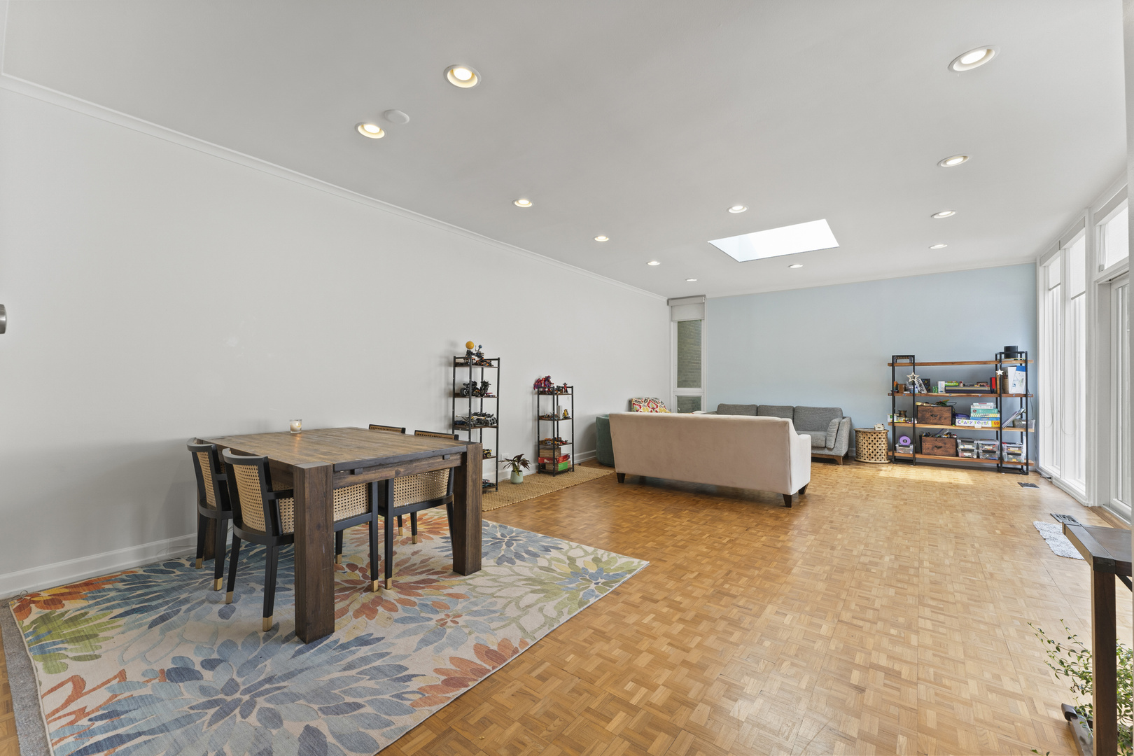 1414 N Sandburg Terrace 1414